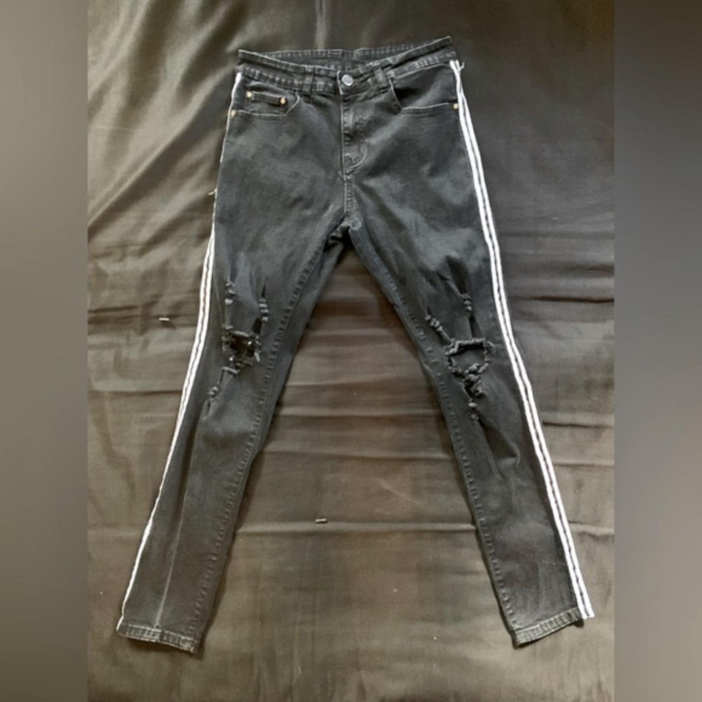 Black “street-wear” skinny jeans